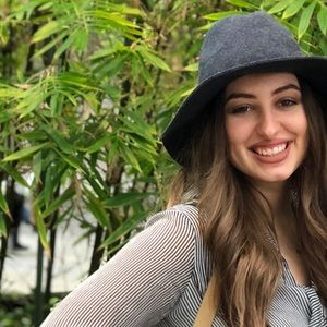 Meet your Posher, Alicia